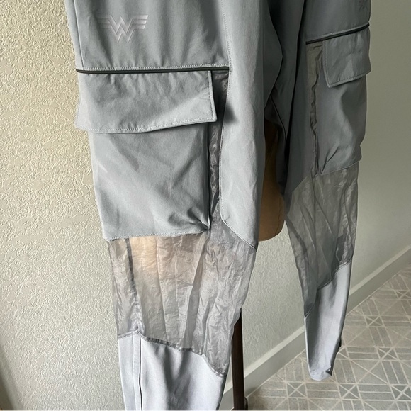 REEBOK sz S Wonder Women Gray Woven Track Pants Sheer Panels Reflective Piping - Picture 3 of 9